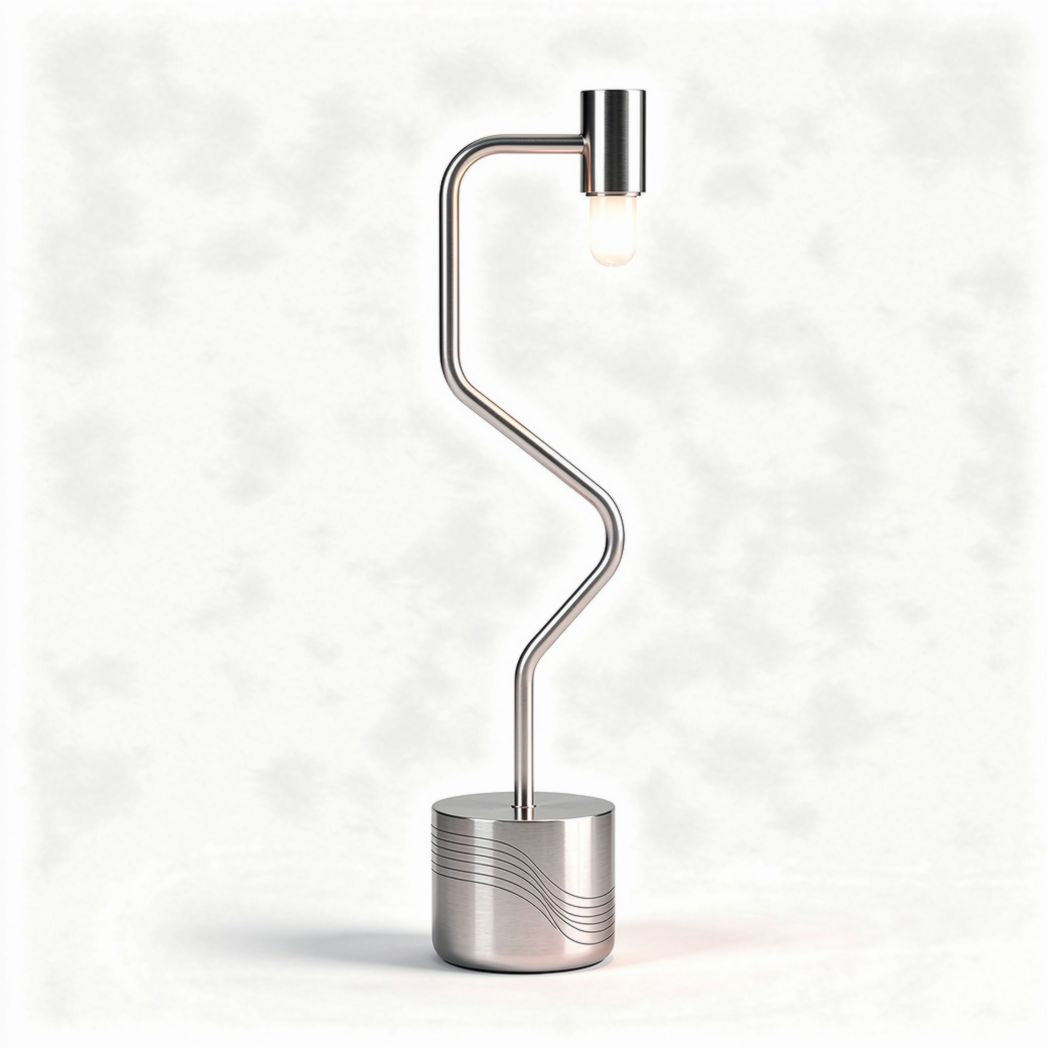 Zilveren metalen lamp met golvende hals en ronde voet 20 x 20 x 60cm